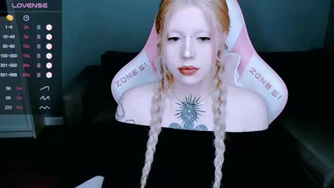 Snapshot of succubus_leslie chatting on November 26, 2025, 10:44 pm succubus_leslie online show from November 26, 2025, 10:44 pm