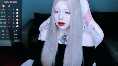 Snapshot of succubus_leslie chatting on December 15, 2025, 11:53 pm succubus_leslie online show from December 15, 2025, 11:53 pm
