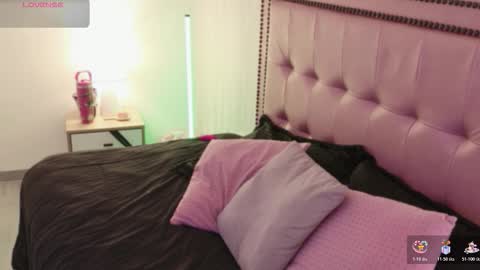 Luna  online show from February 28, 2026, 10:33 pm