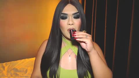 JADE ELYSE online show from December 2, 2024, 5:15 pm