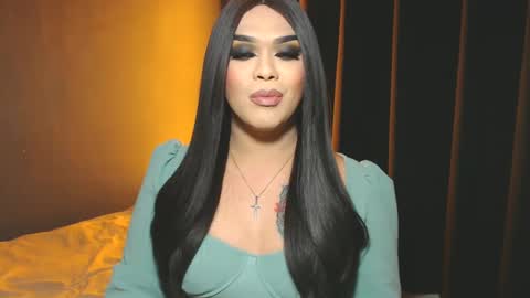 JADE ELYSE online show from January 10, 2025, 5:13 pm