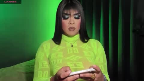 JADE ELYSE online show from November 10, 2025, 6:40 pm