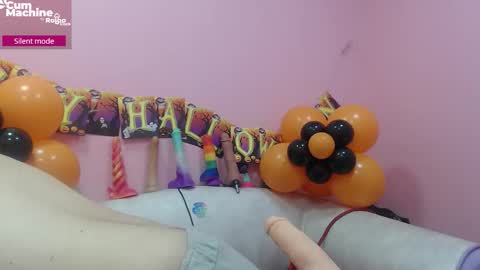 Snapshot of sucker_drool chatting on October 10, 2025, 12:04 pm Sucky online show from October 10, 2025, 12:04 pm