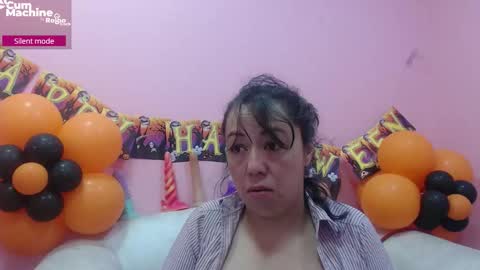 Snapshot of sucker_drool chatting on October 24, 2025, 12:12 pm Sucky online show from October 24, 2025, 12:12 pm