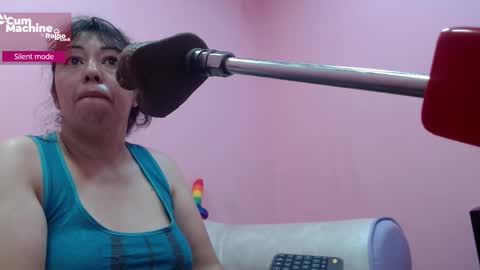 Snapshot of sucker_drool chatting on November 25, 2025, 12:16 pm Sucky online show from November 25, 2025, 12:16 pm