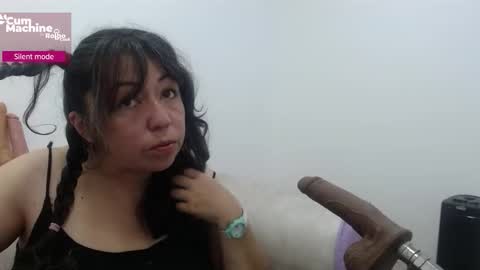 Snapshot of sucker_drool chatting on December 4, 2025, 12:14 pm Sucky online show from December 4, 2025, 12:14 pm