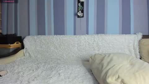 Kat Martinez online show from December 15, 2025, 11:58 am