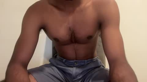 Snapshot of suckmiiiii chatting on March 1, 2026, 8:55 pm Allyours online show from March 1, 2026, 8:55 pm