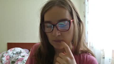 suckmydickifurstreight online show from December 5, 2025, 5:27 am