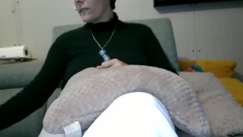 Snapshot of sucrette5629 chatting on December 19, 2024, 4:24 pm sucrette5629 online show from December 19, 2024, 4:24 pm