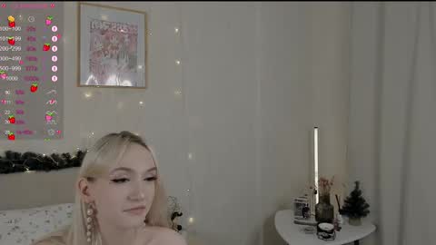 Snapshot of sue_everett chatting on December 20, 2024, 12:38 pm sue_everett online show from December 20, 2024, 12:38 pm