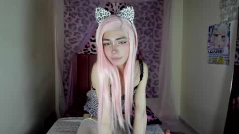 Snapshot of sue_krous chatting on July 12, 2026, 4:14 am sue online show from July 12, 2026, 4:14 am