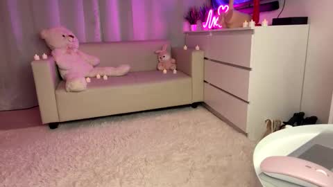 Snapshot of sue_star chatting on March 2, 2026, 5:08 am Emmy online show from March 2, 2026, 5:08 am
