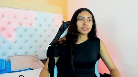 Snapshot of sue_stark chatting on May 14, 2026, 9:21 pm sue_stark online show from May 14, 2026, 9:21 pm