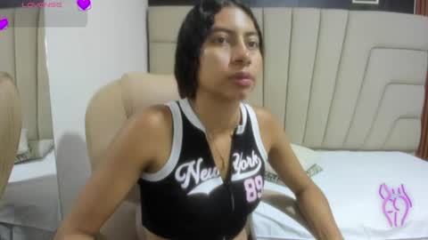 Snapshot of sue_stark chatting on August 4, 2026, 7:49 pm sue_stark online show from August 4, 2026, 7:49 pm