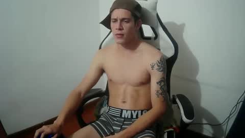 Snapshot of suez666 chatting on November 19, 2025, 3:39 am suez666 online show from November 19, 2025, 3:39 am