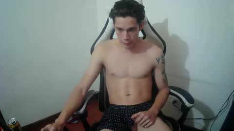 Snapshot of suez666 chatting on November 22, 2025, 11:31 am suez666 online show from November 22, 2025, 11:31 am