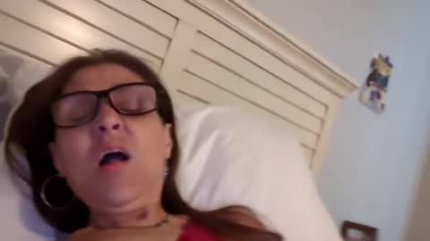 Snapshot of suga2023 chatting on September 20, 2025, 9:27 pm suga2023 online show from September 20, 2025, 9:27 pm