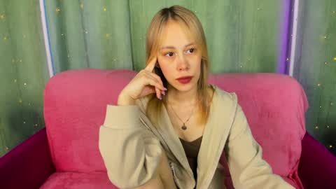 Snapshot of sugar_blond chatting on April 6, 2026, 1:25 am sugar blond online show from April 6, 2026, 1:25 am
