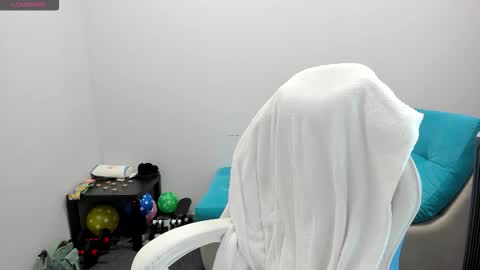 Ariana online show from October 29, 2025, 12:57 am