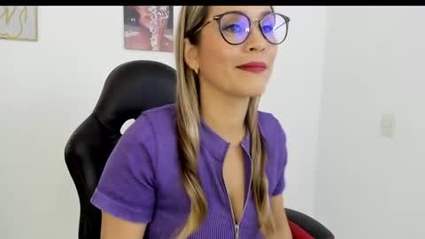 Snapshot of sugar_milff chatting on January 24, 2025, 1:36 pm sugar_milff online show from January 24, 2025, 1:36 pm