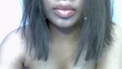 Snapshot of sugar_peach0 chatting on February 19, 2026, 9:33 pm Ella online show from February 19, 2026, 9:33 pm