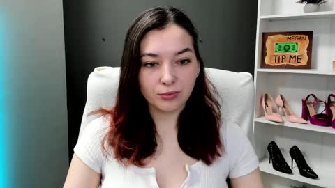 Megan online show from May 19, 2026, 6:42 am