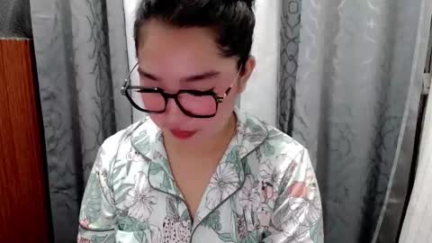 Snapshot of sugarcaramel chatting on September 30, 2025, 12:37 am Sugar online show from September 30, 2025, 12:37 am