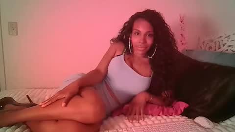 Snapshot of sugarwithkim chatting on March 6, 2026, 12:01 pm Kim Lee online show from March 6, 2026, 12:01 pm