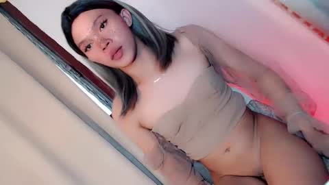 Snapshot of sugarxbaby_ chatting on February 18, 2025, 5:53 am LoveSugar online show from February 18, 2025, 5:53 am