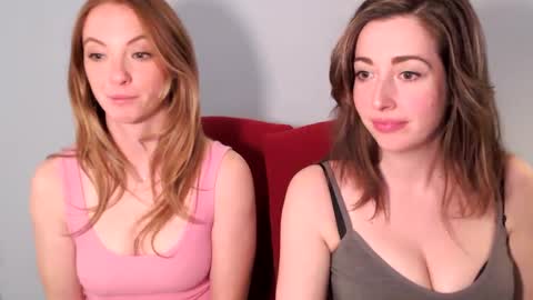 Snapshot of suggestivebehavior chatting on January 24, 2025, 1:24 am Mia online show from January 24, 2025, 1:24 am