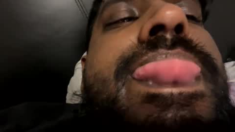 Snapshot of suggnight chatting on February 20, 2025, 2:51 am Let me be your knight that saves you online show from February 20, 2025, 2:51 am