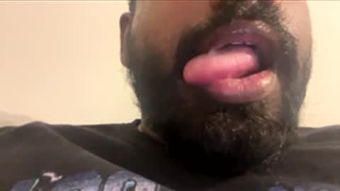 Snapshot of suggnight chatting on January 16, 2026, 1:20 am Let me be your knight that saves you online show from January 16, 2026, 1:20 am