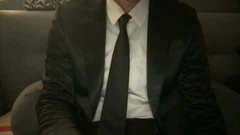 Snapshot of suitfetishez chatting on February 13, 2026, 6:42 am suitfetishez online show from February 13, 2026, 6:42 am