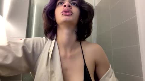 Suku Ren online show from September 27, 2025, 3:11 am