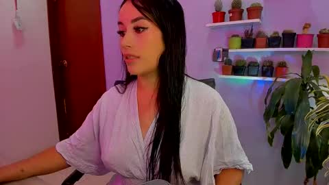 Diana online show from May 10, 2026, 3:28 pm