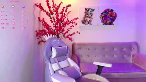 Snapshot of summer_miller chatting on November 24, 2025, 11:32 am summer_miller online show from November 24, 2025, 11:32 am