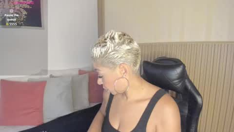 Summer online show from November 18, 2025, 11:14 am