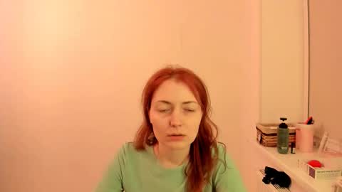 Summer Preston online show from November 22, 2025, 3:44 pm