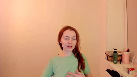 Summer Preston online show from December 3, 2025, 11:14 pm