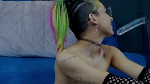 Snapshot of summer_quinn_ chatting on January 18, 2025, 12:24 am Deea online show from January 18, 2025, 12:24 am