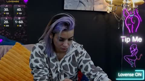 Snapshot of summer_quinn_ chatting on February 8, 2025, 6:22 am Deea online show from February 8, 2025, 6:22 am