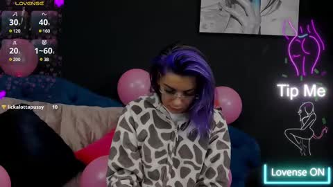 Snapshot of summer_quinn_ chatting on February 15, 2025, 3:09 am Deea online show from February 15, 2025, 3:09 am