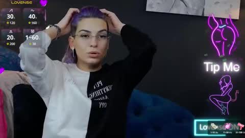 Snapshot of summer_quinn_ chatting on February 25, 2025, 5:30 am Deea online show from February 25, 2025, 5:30 am