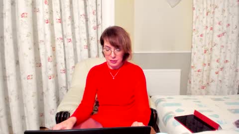 Snapshot of summerliza chatting on December 23, 2024, 10:44 pm summerliza online show from December 23, 2024, 10:44 pm