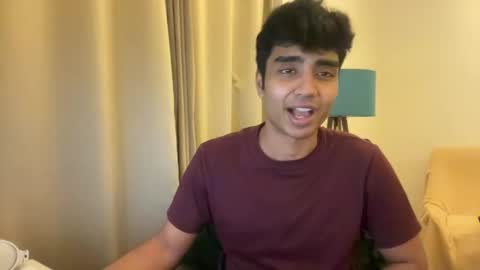 Snapshot of summiter chatting on October 3, 2025, 10:07 pm summiter online show from October 3, 2025, 10:07 pm