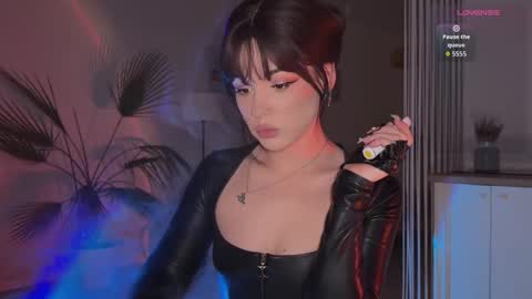 Miss Nelly online show from October 11, 2025, 2:48 pm