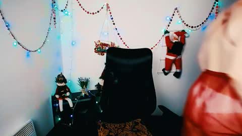 Snapshot of sun_lovely chatting on December 21, 2025, 2:57 pm Alexi online show from December 21, 2025, 2:57 pm