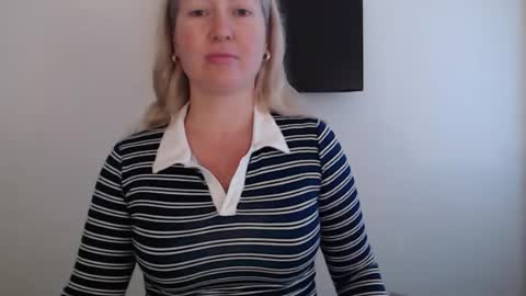 sunbrilliant online show from July 26, 2026, 7:54 pm