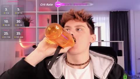 Snapshot of sunburn_boy chatting on January 7, 2026, 8:17 am Emilio online show from January 7, 2026, 8:17 am